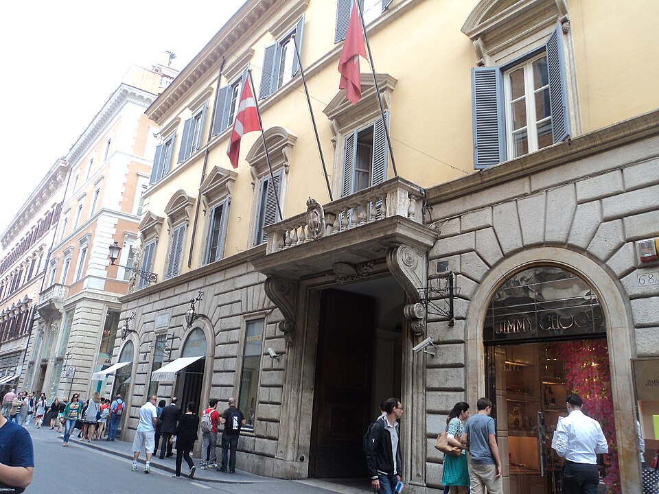 Via Condotti 1/3