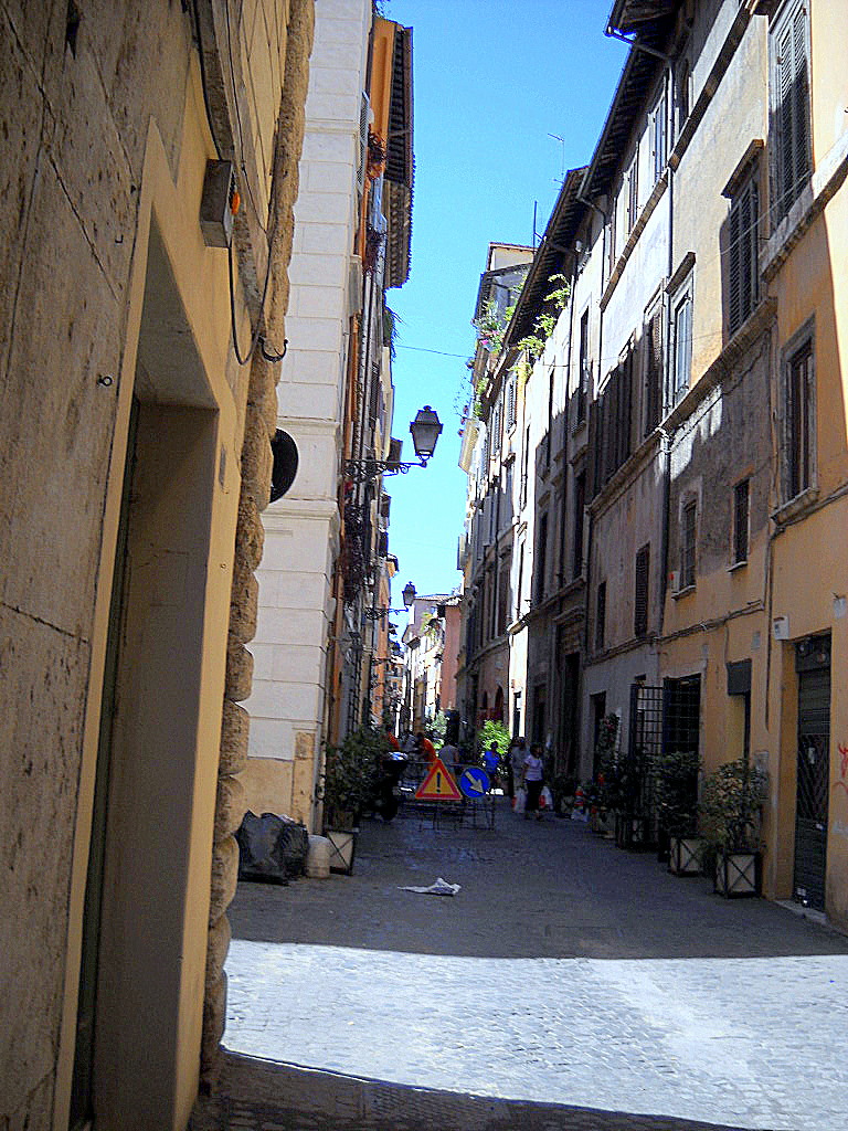 Via dei Coronari 2/3