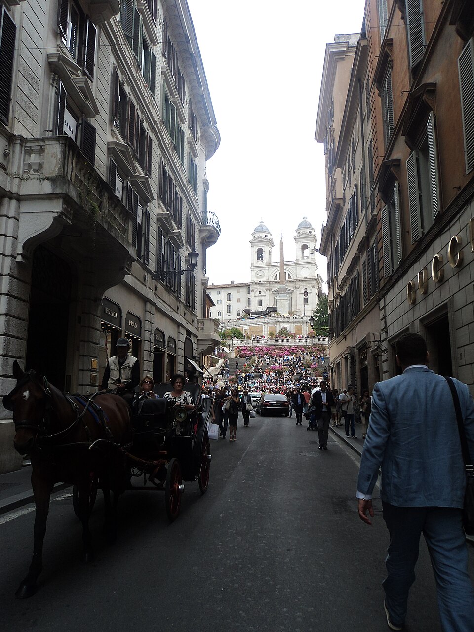 Via Condotti 3/3