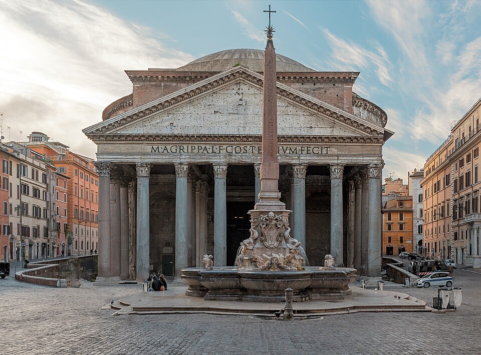 Pantheon 4/4